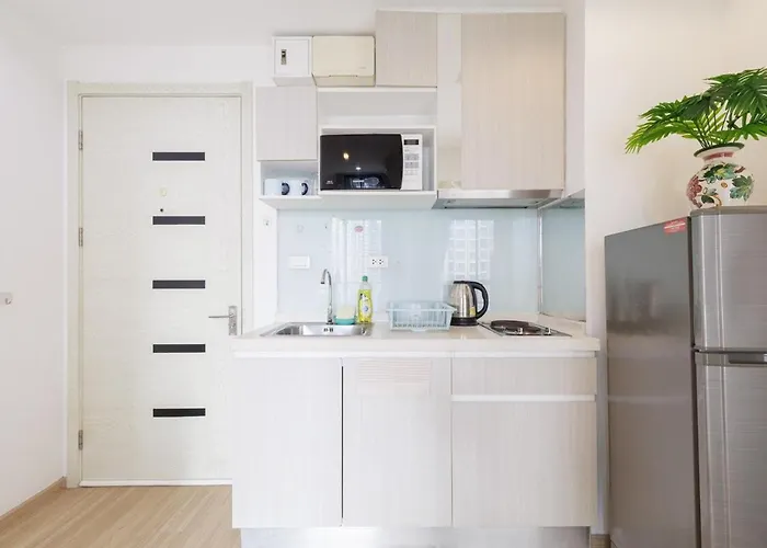 Luxury Onnutbtse9 40sqmt Netflix & Bts& Pool & Gym Appartement *